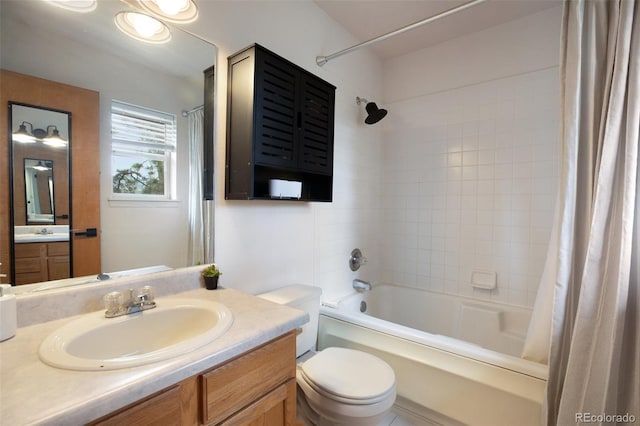 121 Aspen Dr, Woodland Park, CO 80863 - full bath featuring shower / bath combination with curtain, toilet, and vanity