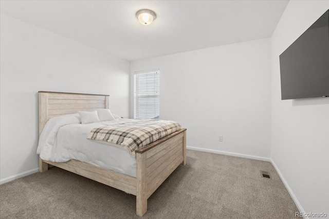 bedroom featuring carpet floors