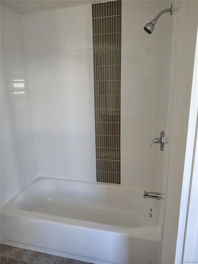 full bath with shower / tub combination