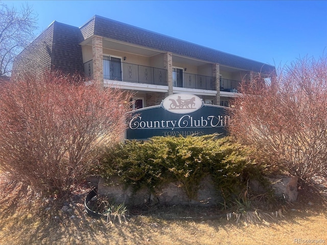 6711 S Race St, Centennial, CO 80122 - view of community / neighborhood sign