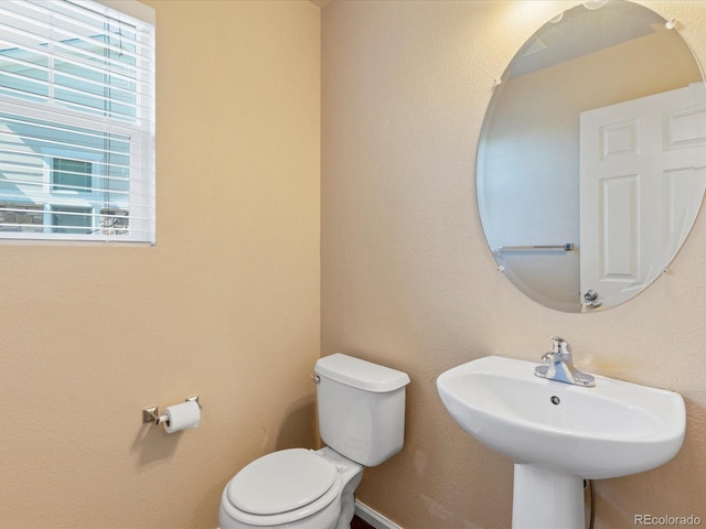 4816 S Elk Way, Aurora, CO 80016 - half bath with toilet and a sink