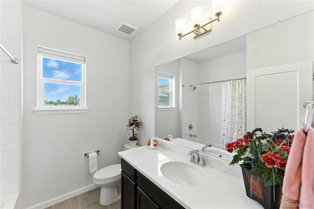 15501 E 112th Ave Unit 6F, Commerce City, CO 80022 - full bath with vanity and plenty of natural light
