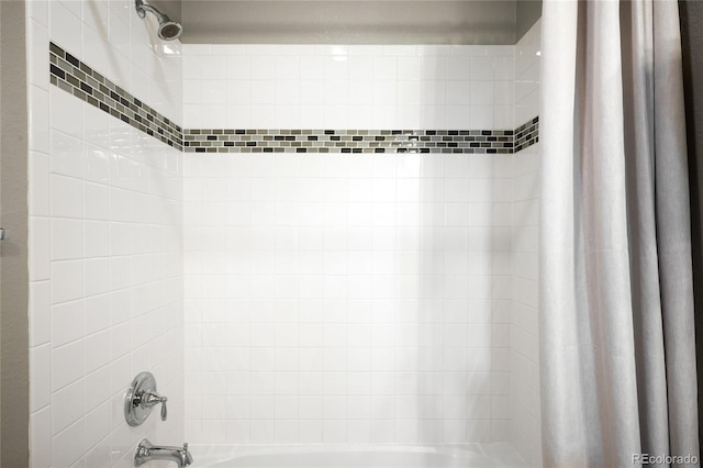 23421 E Rockinghorse Pkwy, Aurora, CO 80016 - bathroom featuring shower / tub combo