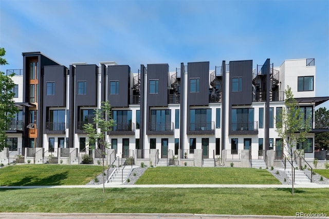 3408 W 18th Ave, Denver, CO 80204 - view of building exterior with a residential view