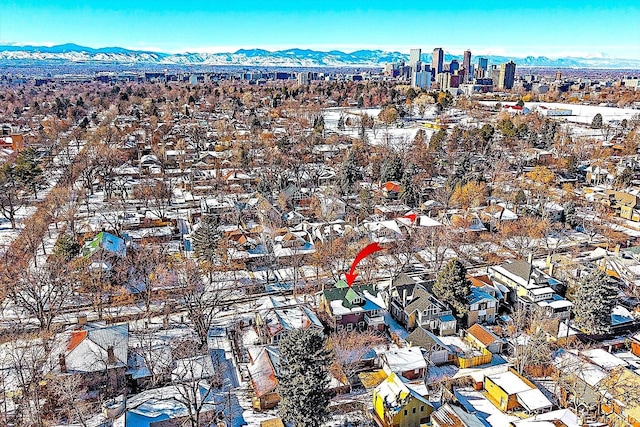 drone / aerial view featuring a mountain view