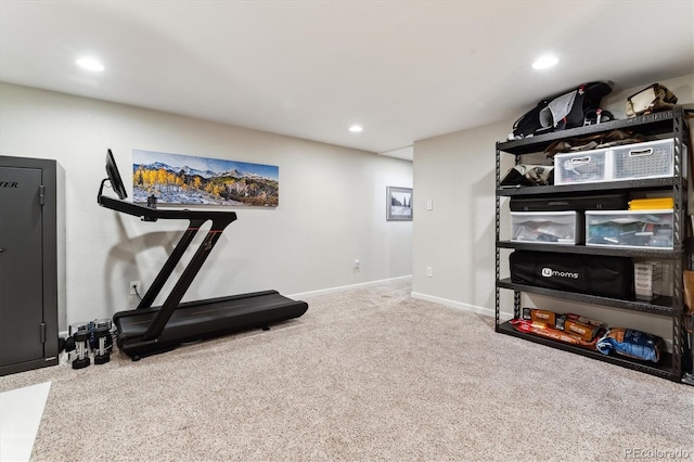 workout area featuring recessed lighting, carpet flooring, and baseboards