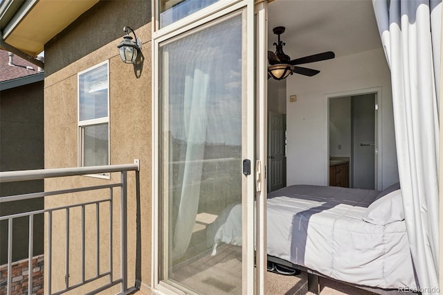 balcony featuring ceiling fan