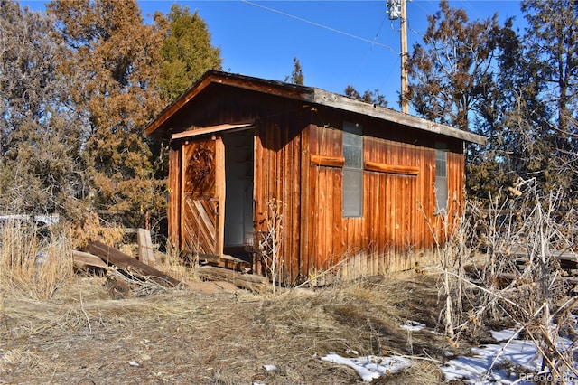 view of outdoor structure