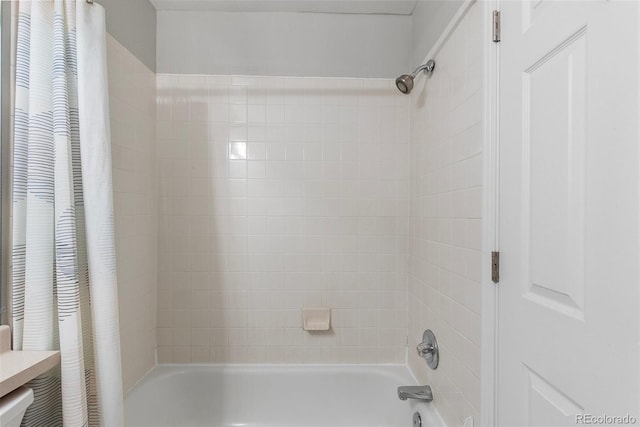 6450 W 44th Pl Unit B3, Wheat Ridge, CO 80033 - full bathroom featuring shower / bath combination with curtain