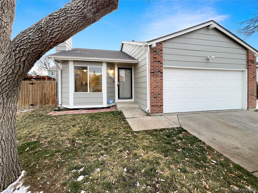 4635 Sable St, Denver, CO 80239 - photo 1