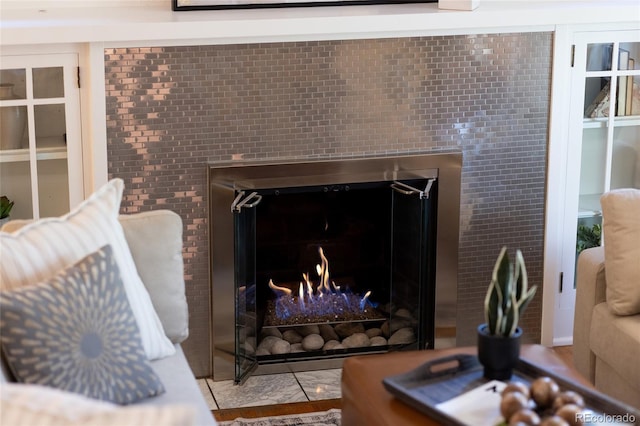room details featuring a fireplace with flush hearth