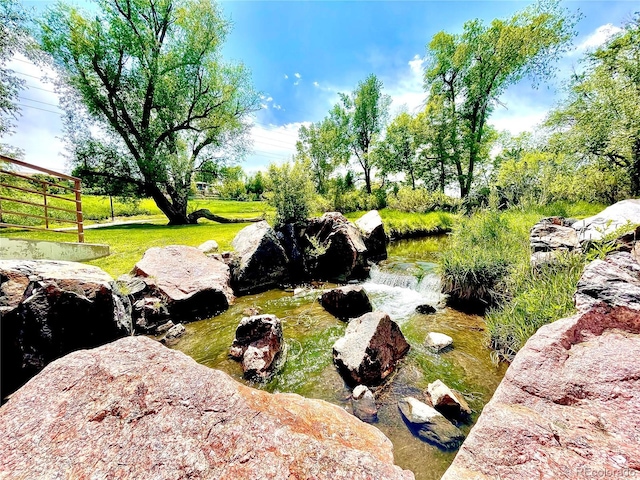 1106 Oak Cir, Lakewood, CO 80215 - view of yard