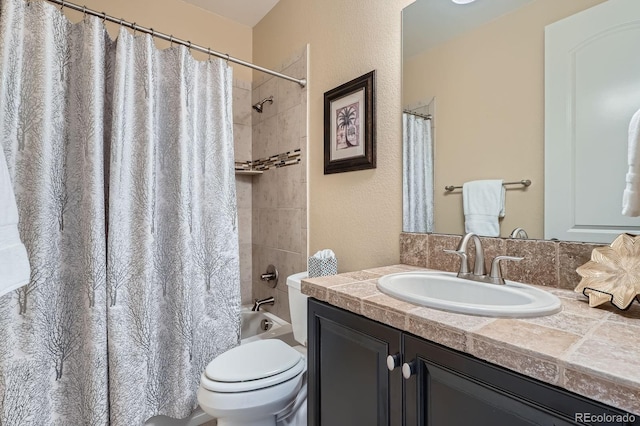 3181 Firenze Pl, Highlands Ranch, CO 80126 - full bathroom featuring toilet, vanity, shower / tub combo with curtain, and a textured wall