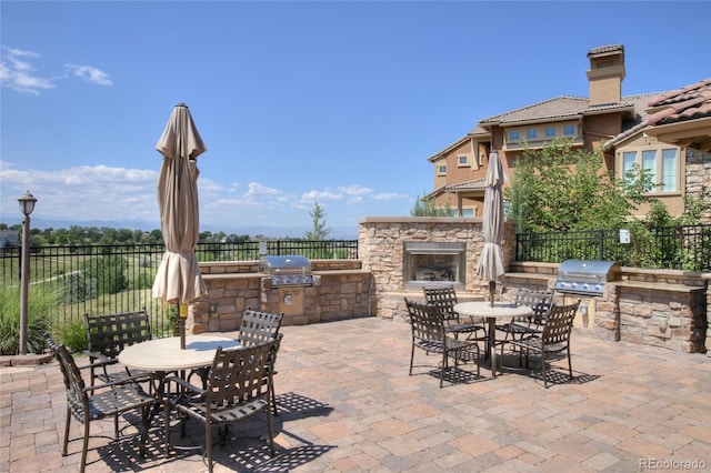 3181 Firenze Pl, Highlands Ranch, CO 80126 - view of patio with area for grilling, outdoor dining space, grilling area, and fence