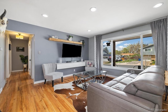 882 E Briarwood Cir, Centennial, CO 80122 - living area with recessed lighting, baseboards, and wood finished floors