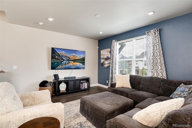 9804 Rosalee Peak St, Littleton, CO 80125 - living area featuring wood finished floors, baseboards, and recessed lighting
