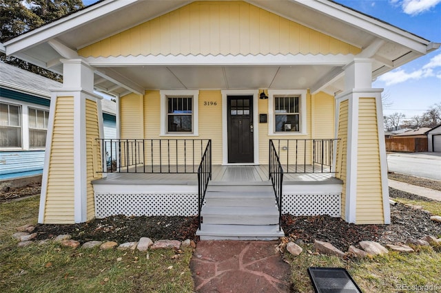 view of front of property with covered porch