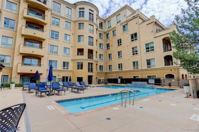 2500 E Cherry Creek S Drive 306, Denver, CO 80209 - view of community pool