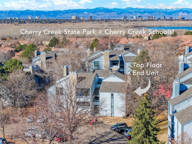 bird's eye view featuring a mountain view