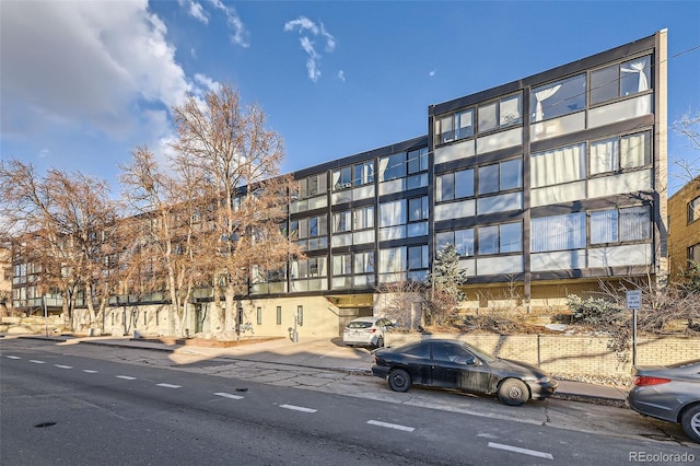 1050 N Corona St Unit 215, Denver, CO 80218 - photo 2