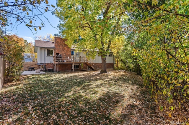 view of yard featuring a deck