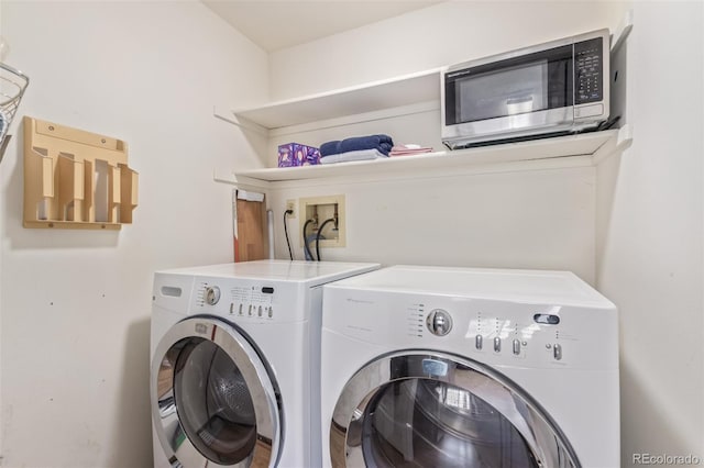 8039 E Phillips Cir, Centennial, CO 80112 - laundry area with washer and clothes dryer