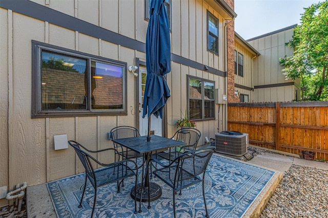 8039 E Phillips Cir, Centennial, CO 80112 - view of patio / terrace with outdoor dining area