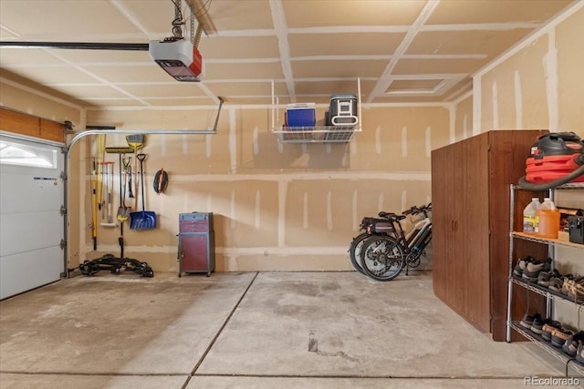 4362 Susie Vw, Colorado Springs, CO 80917 - garage with a garage door opener