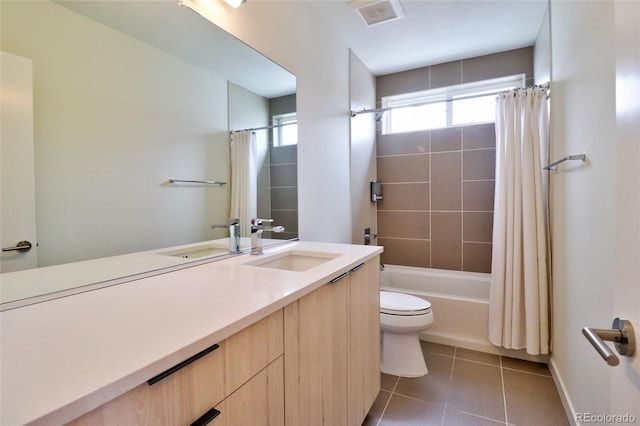 3404 W 18th Ave, Denver, CO 80204 - full bath featuring toilet, vanity, shower / tub combo, and tile patterned floors