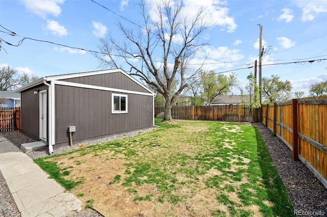 800 S Krameria St, Denver, CO 80224 - view of yard featuring an outdoor structure
