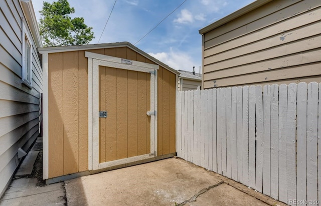 view of outbuilding