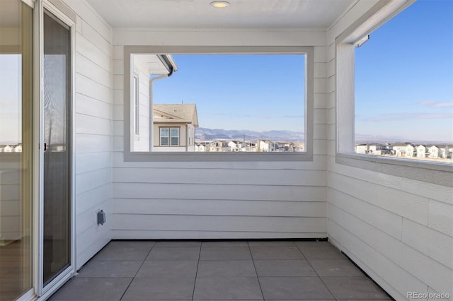 balcony featuring a mountain view