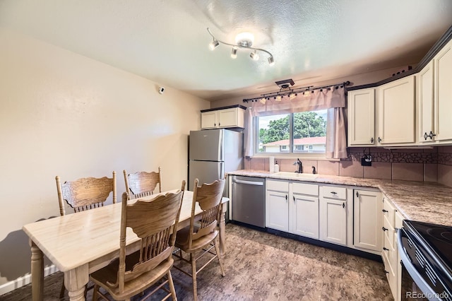 11462 W Tennessee Pl, Lakewood, CO 80226 - photo 10