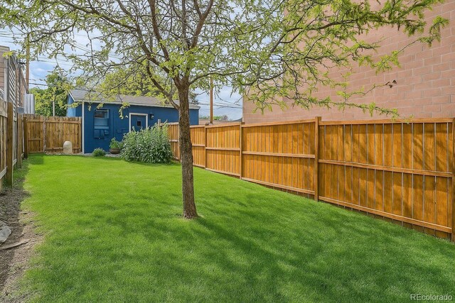 2838 Decatur St, Denver, CO 80211 - view of yard