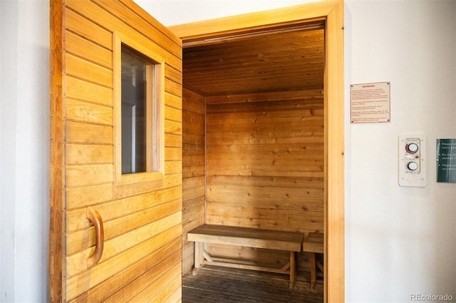 view of sauna / steam room