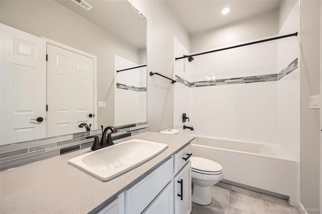 1715 Pioneer Cir, Lafayette, CO 80026 - full bath with toilet, vanity, bathtub / shower combination, and recessed lighting