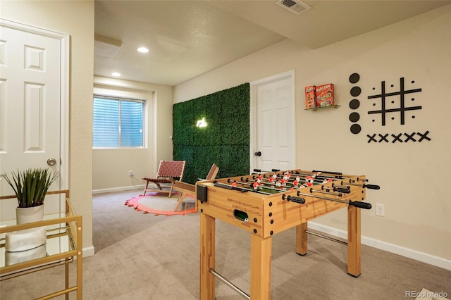 rec room with carpet flooring