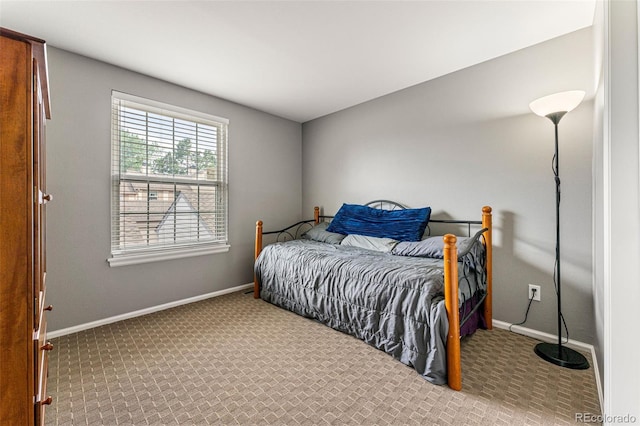 bedroom with carpet flooring