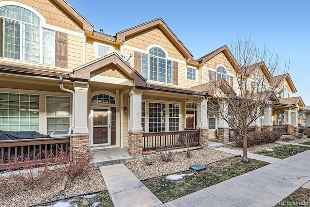 craftsman house featuring a porch