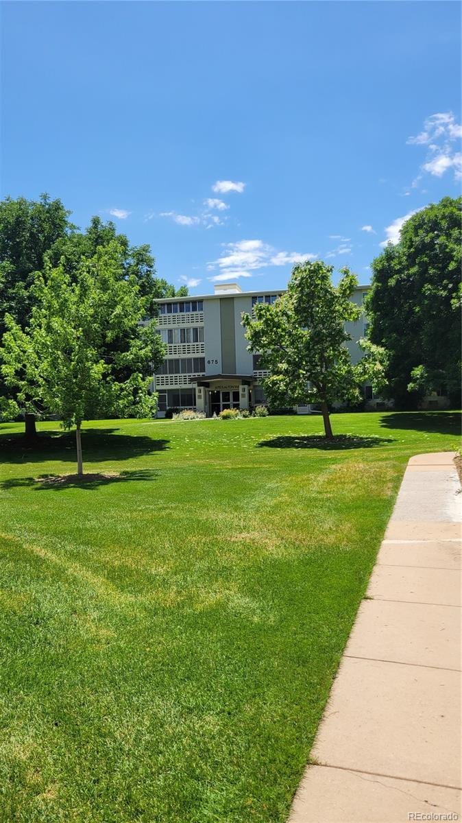 675 S Alton Way Unit 3D, Denver, CO 80247 - view of home's community with a yard
