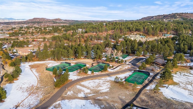 bird's eye view with a mountain view