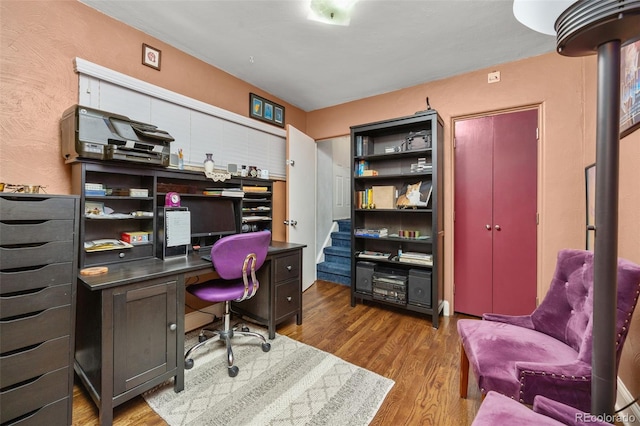 2514 N Humboldt St, Denver, CO 80205 - office area with wood finished floors and built in study area