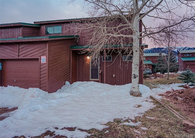 view of front of home featuring a garage