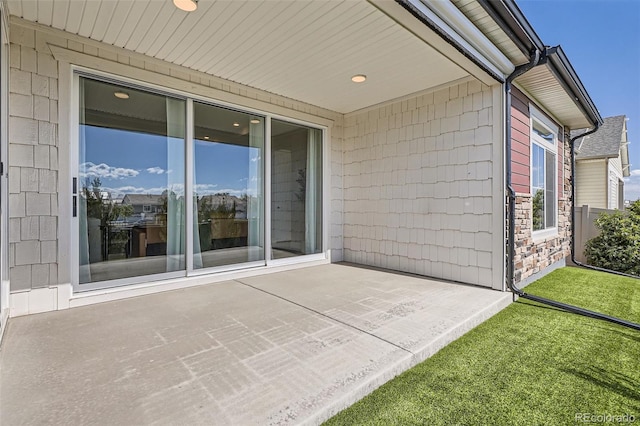4955 N Picadilly Ct, Aurora, CO 80019 - view of patio / terrace