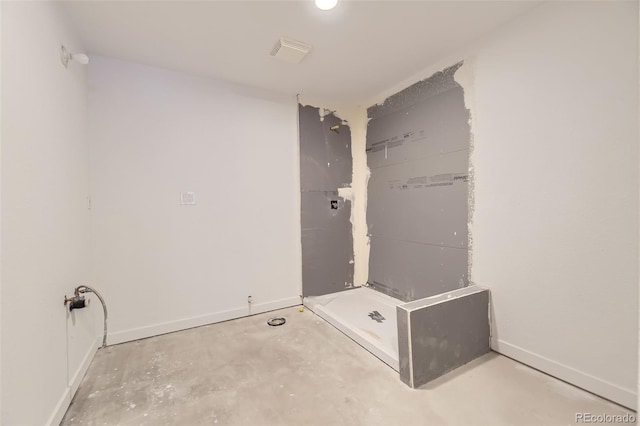 7043 S Owens Way, Littleton, CO 80127 - laundry area featuring baseboards