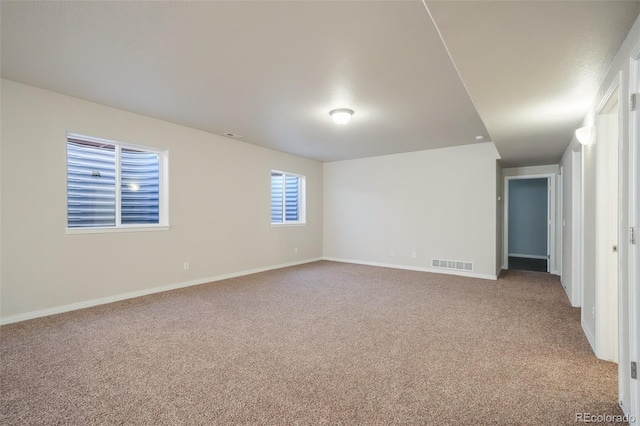 spare room with carpet flooring