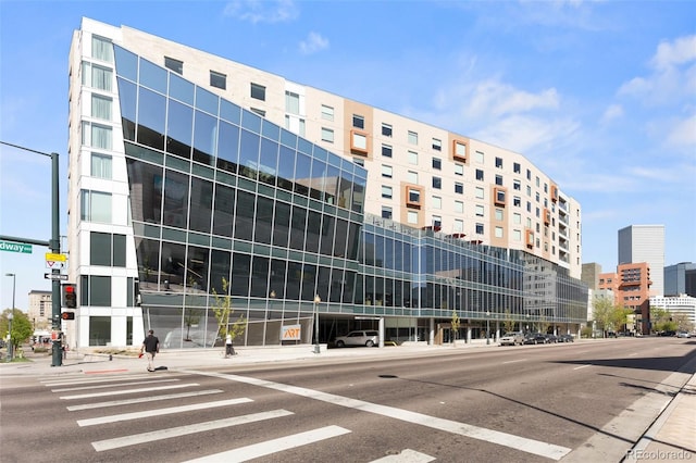 1137 N Sherman St Unit 17, Denver, CO 80203 - view of building exterior featuring a view of city