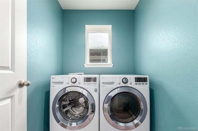 690 W 172nd Pl, Broomfield, CO 80023 - washroom featuring washer and clothes dryer
