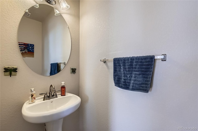 bathroom with sink