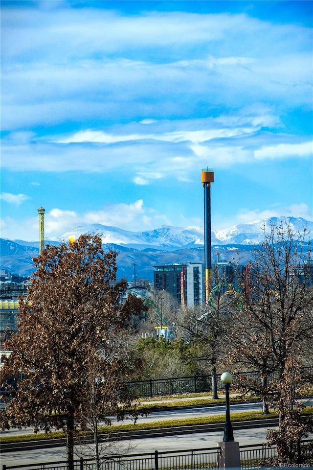 view of city featuring a mountain view